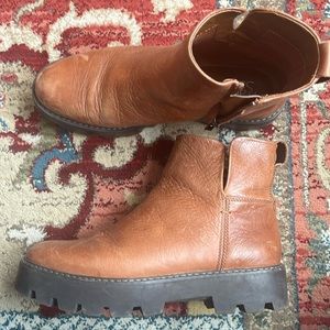 Franco Sarto Leather platform ankle boot 7.5